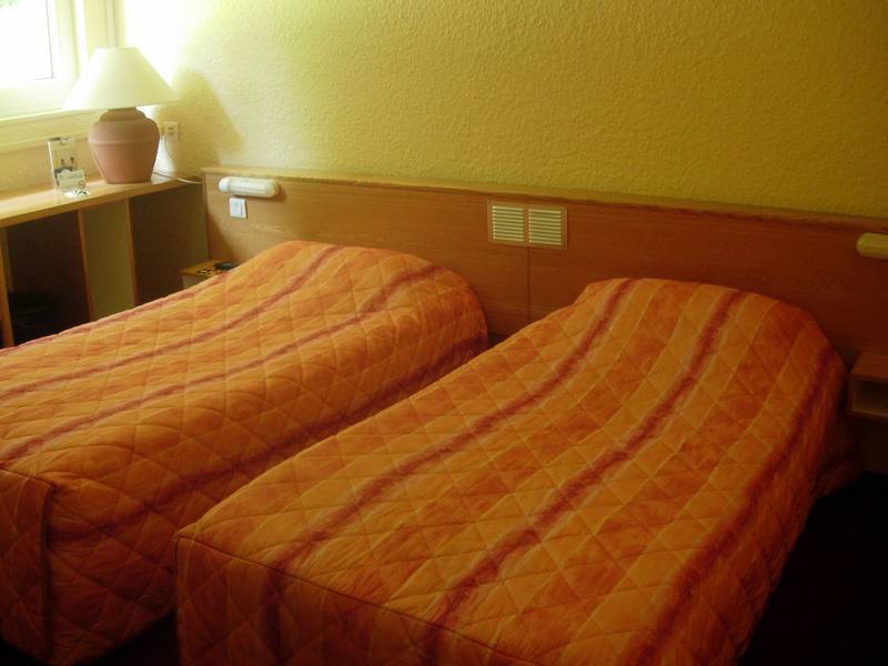 Logis Hotel Atrium Epinal Golbey Chavelot Exterior foto